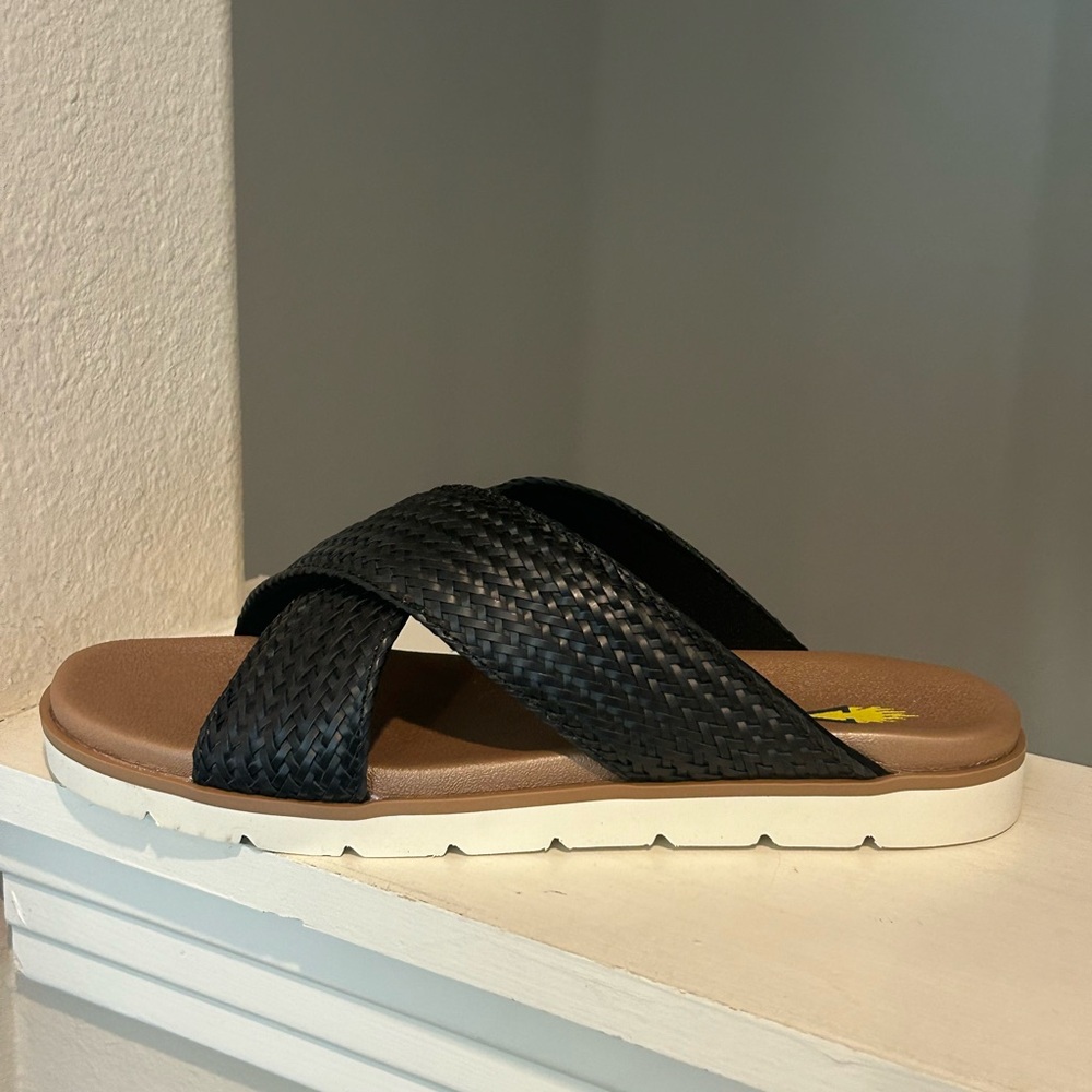 Volatile Women's Aushan Black Woven Size 11 Style PV170 Back Woven New In Box - Picture 4 of 10